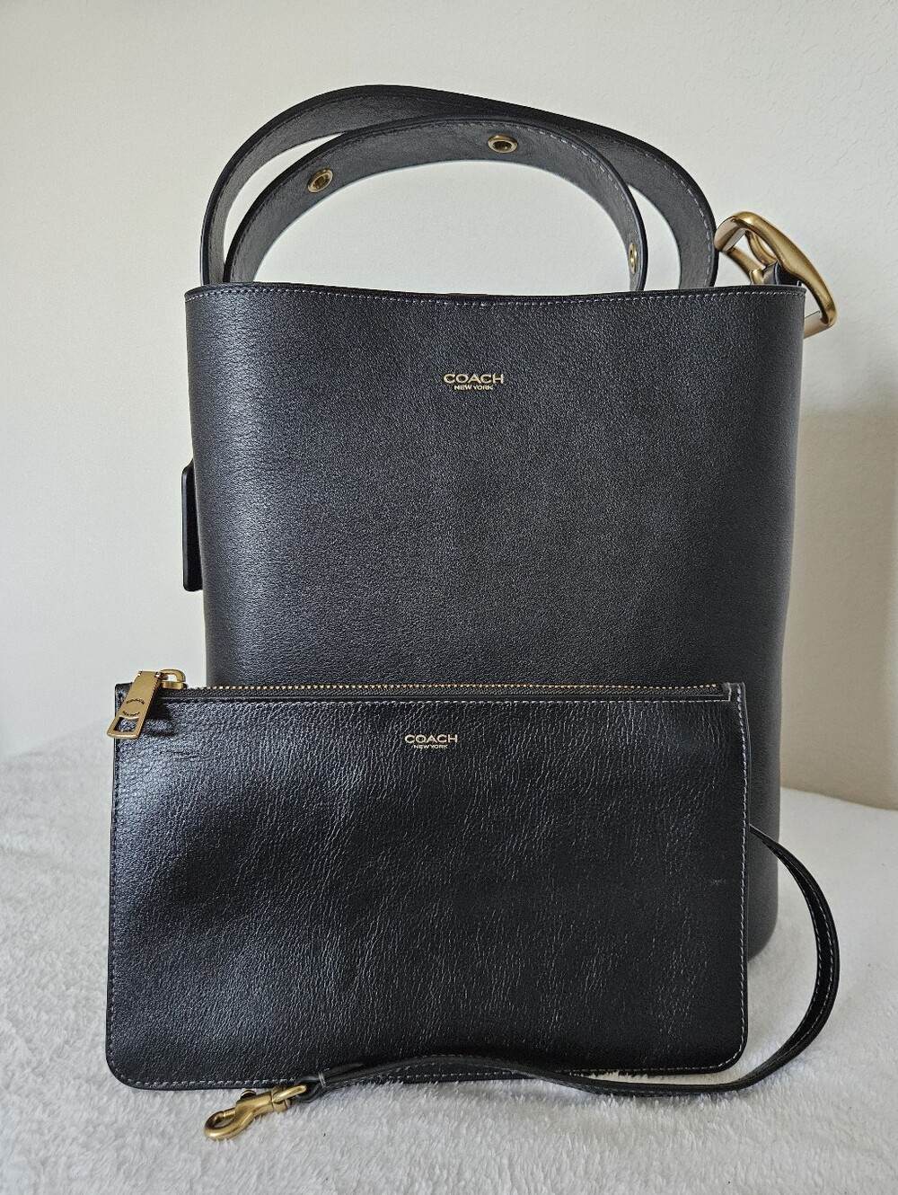 Coach Bleeker Bucket Bag - Black - Picture 14 of 15